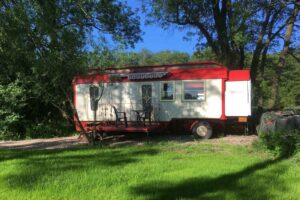 Ferienhof Ohlenbusch: Abbildung - Ferienwohnung Romantischer Zirkuswagen - Aussenansicht